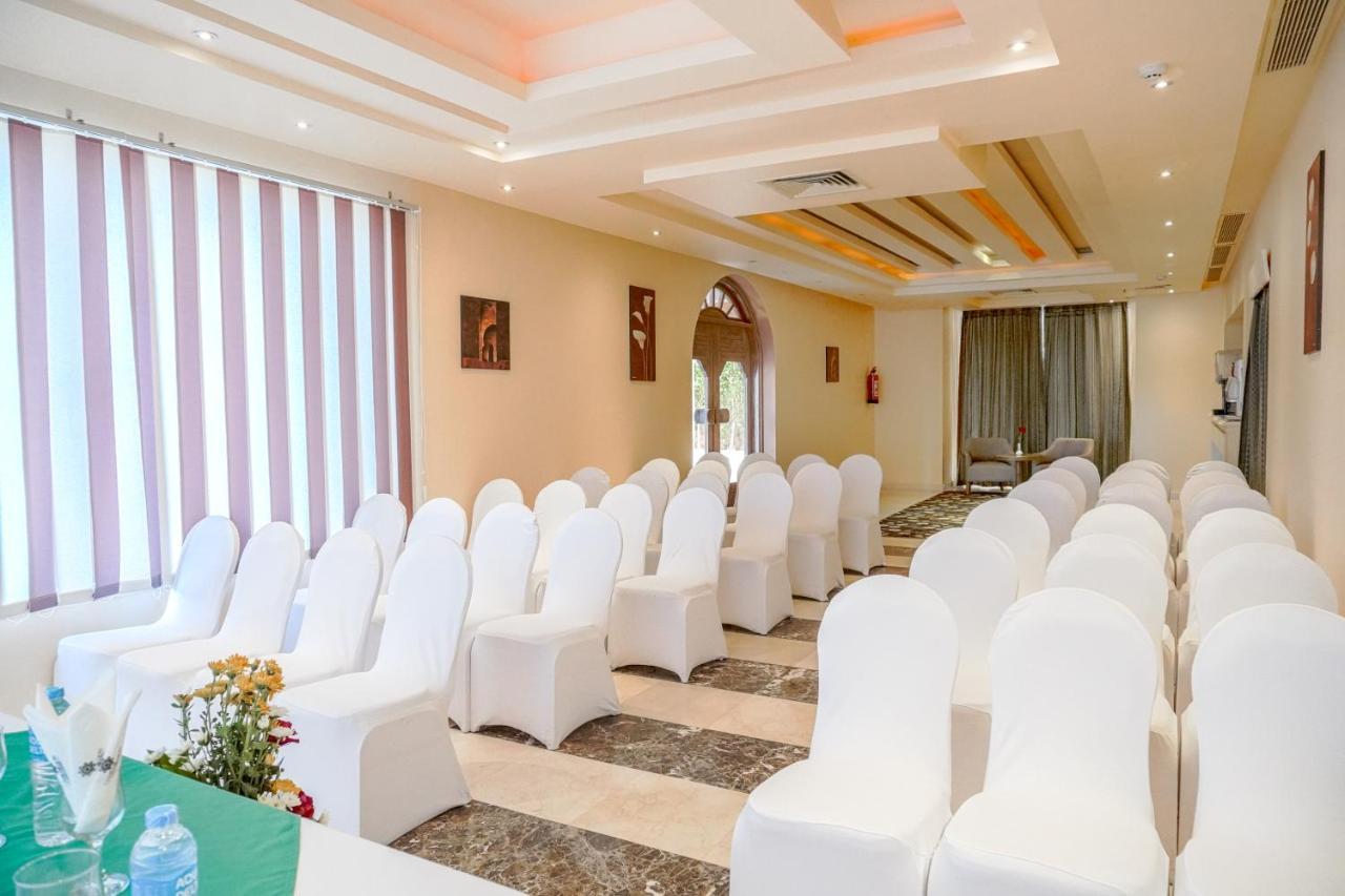 沙姆沙伊赫 Charmillion Club Aquapark酒店 外观 照片 The hotel's conference room