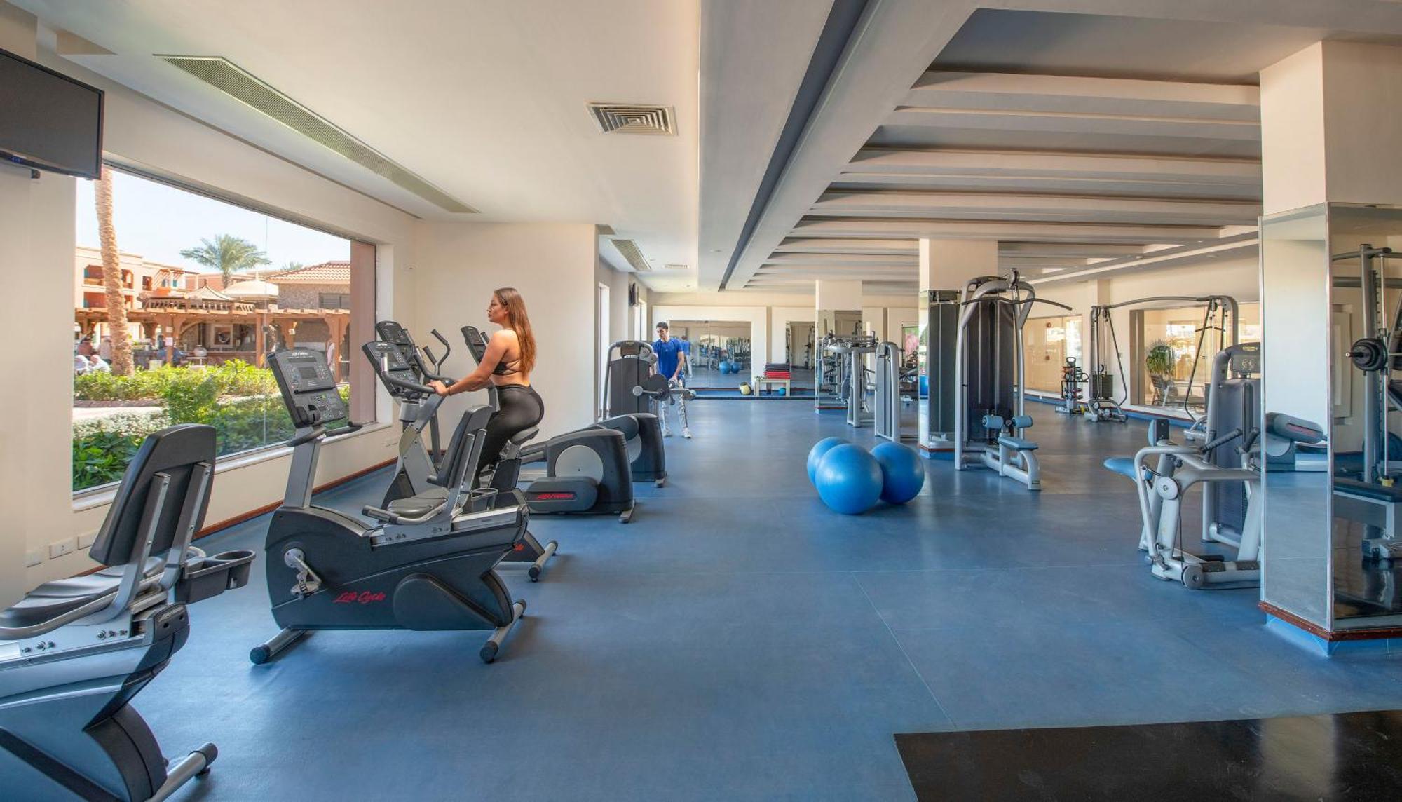 沙姆沙伊赫 Charmillion Club Aquapark酒店 外观 照片 The gym at the hotel